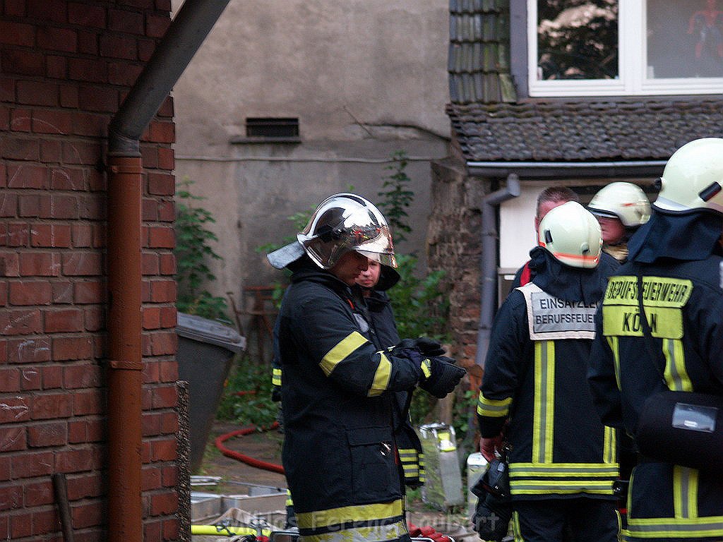 Wohnungsbrand Koeln Stammheim Stammheimer Hauptstr P232.JPG